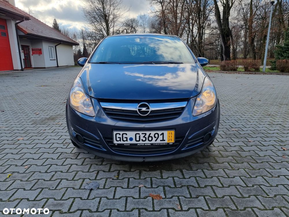 Opel Corsa 1.4 16V Innovation - 2