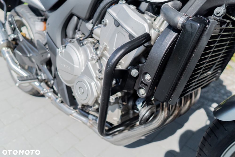 Honda CBF - 15