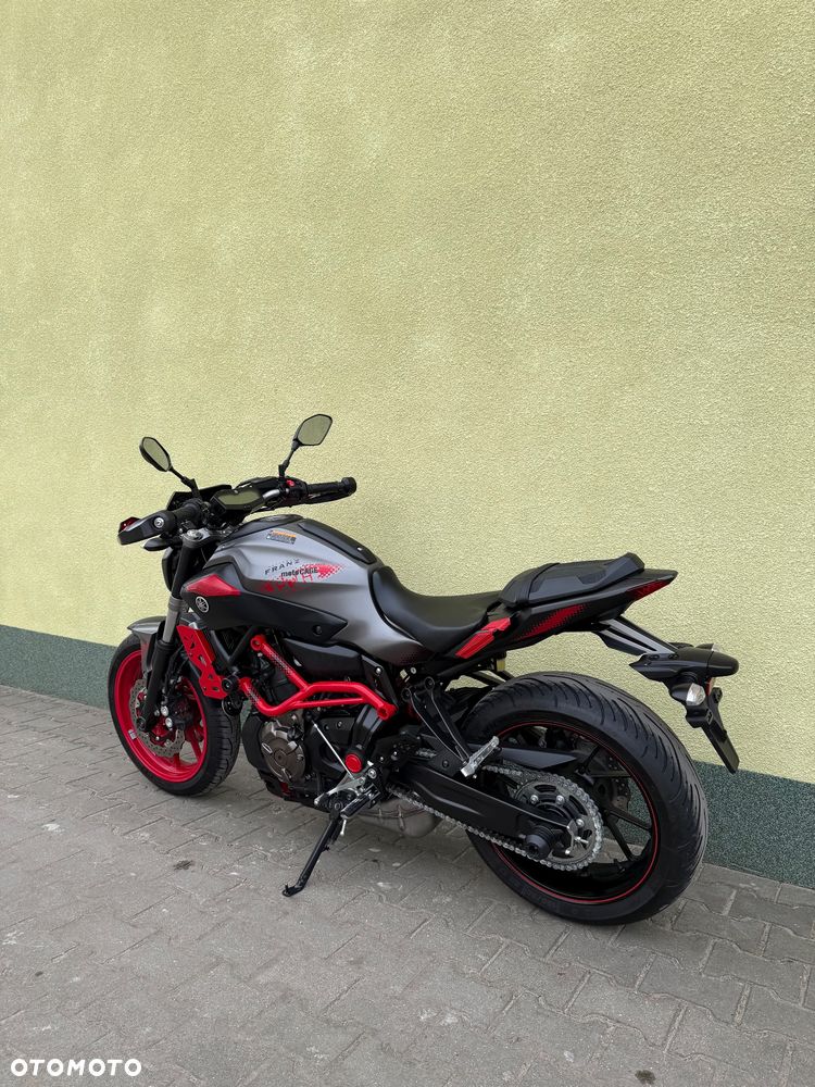 Yamaha MT - 19