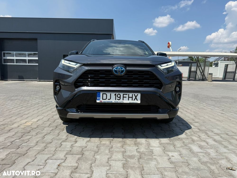 Toyota RAV4 - 1