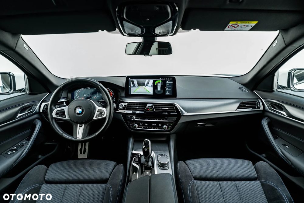 BMW Seria 5 520d xDrive mHEV M Sport sport - 6