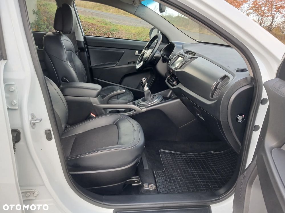Kia Sportage - 10