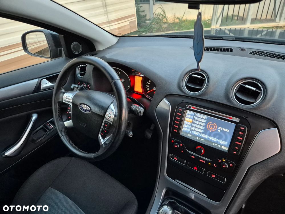 Ford Mondeo 2.0 TDCi Titanium - 9