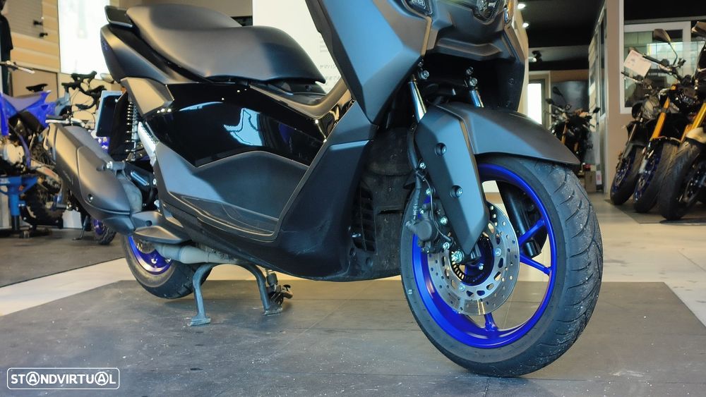 Yamaha NMAX - 3