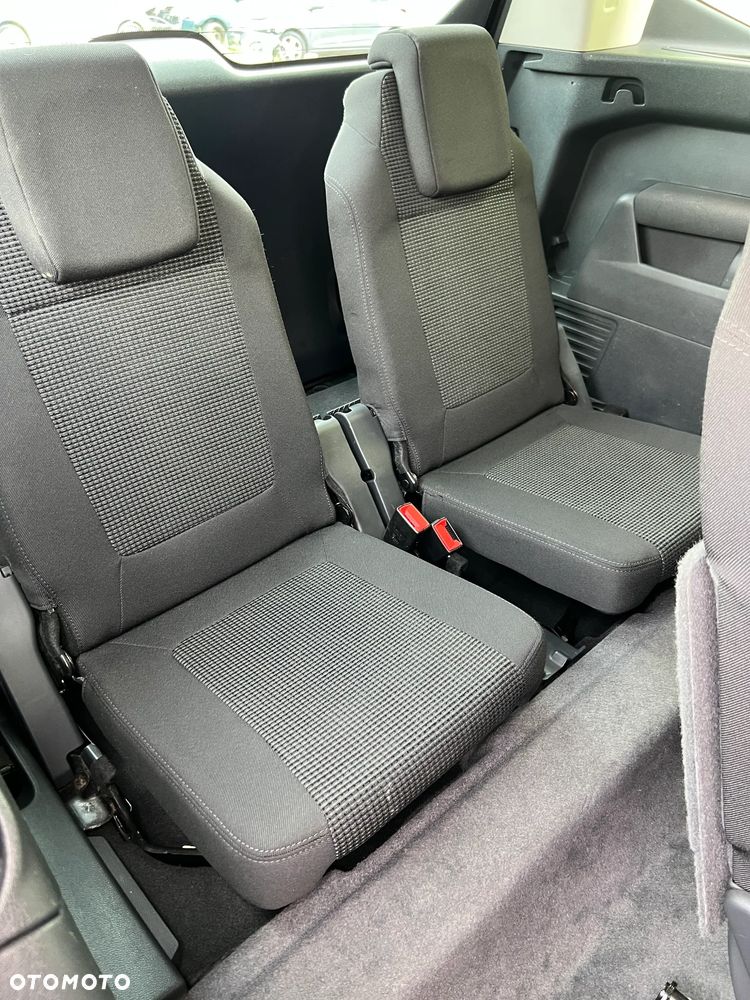 Peugeot 5008 - 15
