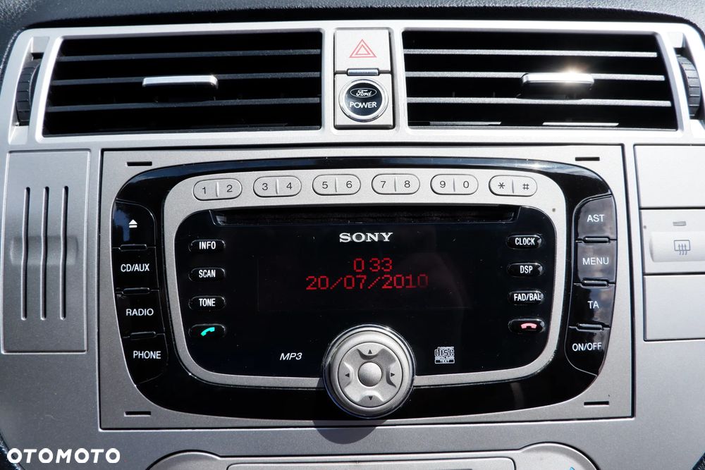 Ford Kuga 2.0 TDCi 4WD Titanium - 22