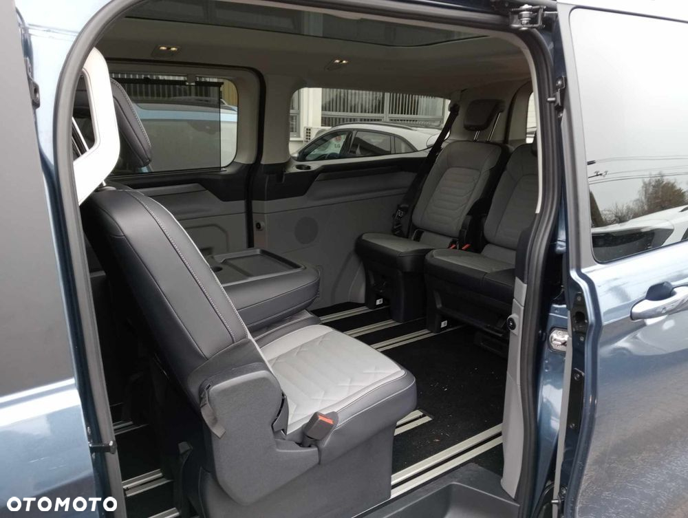 Ford Tourneo Custom 2.0 EcoBlue 320 L2 Titanium - 6