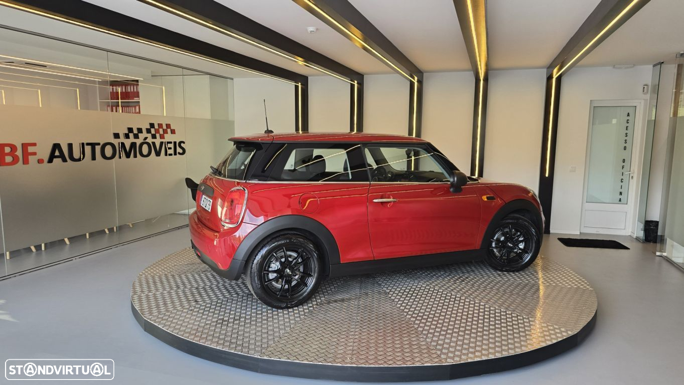 MINI 3 Portas One - 7