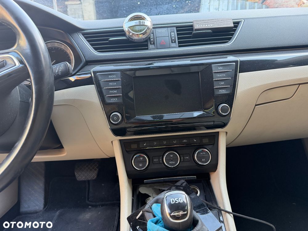 Skoda Superb 2.0 TDI 4x4 L&K DSG - 7