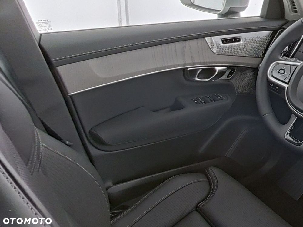 Volvo XC 90 T8 AWD Plug-In Hybrid Plus Bright 7os - 12