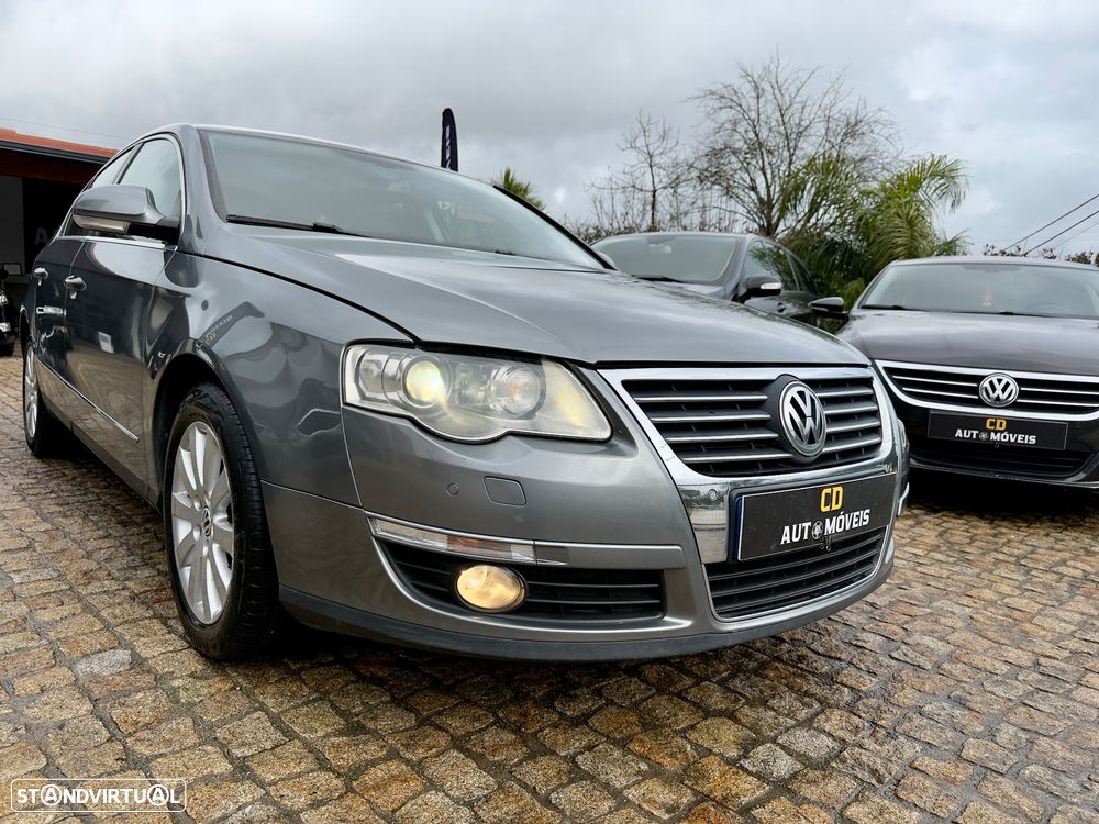 VW Passat 2.0 TDI Highline - 24