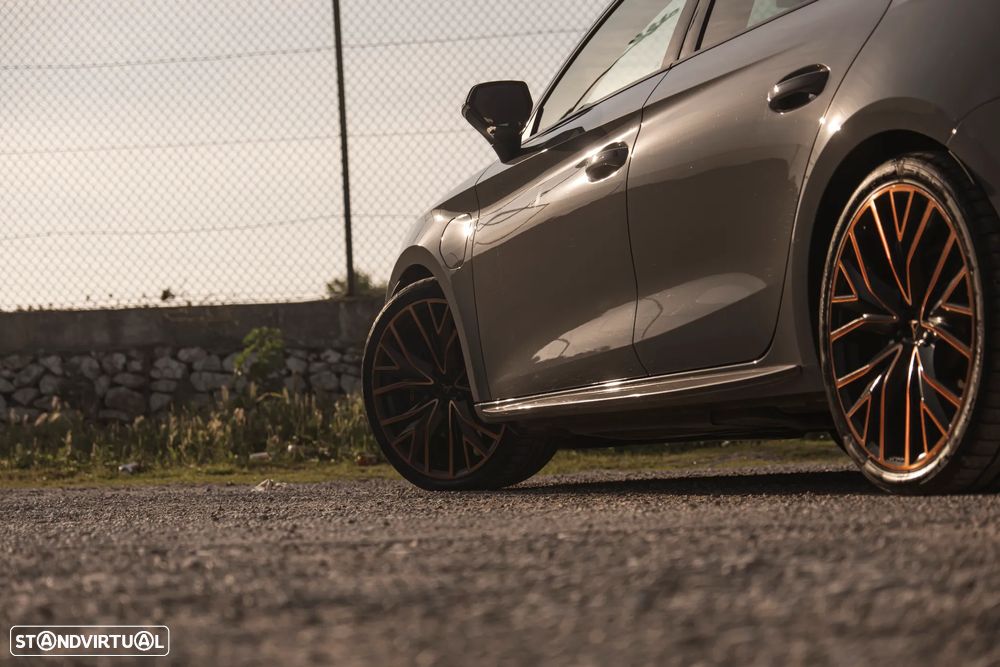 Cupra Leon ST 1.4 e-Hybrid VZ DSG - 10