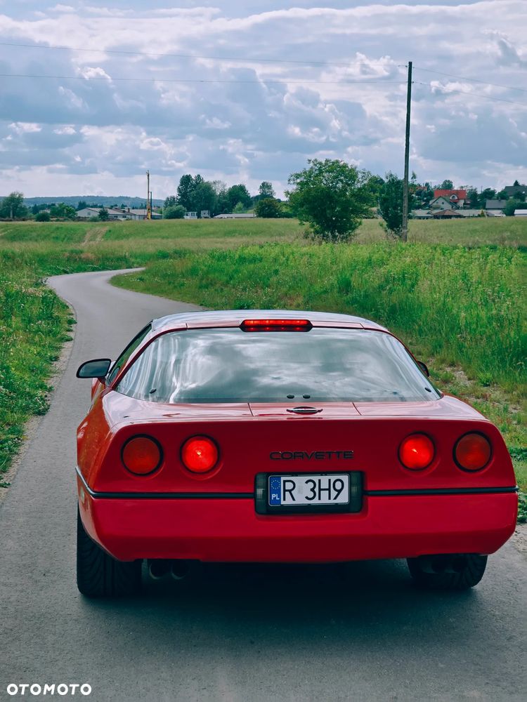 Chevrolet Corvette - 5