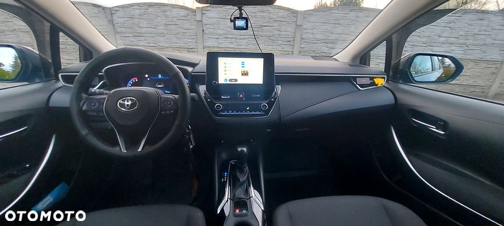 Toyota Corolla - 13