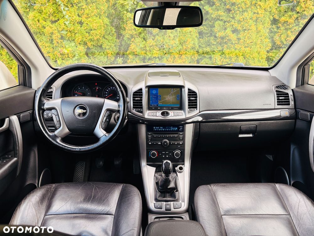 Chevrolet Captiva 2.2 D LS+ - 11