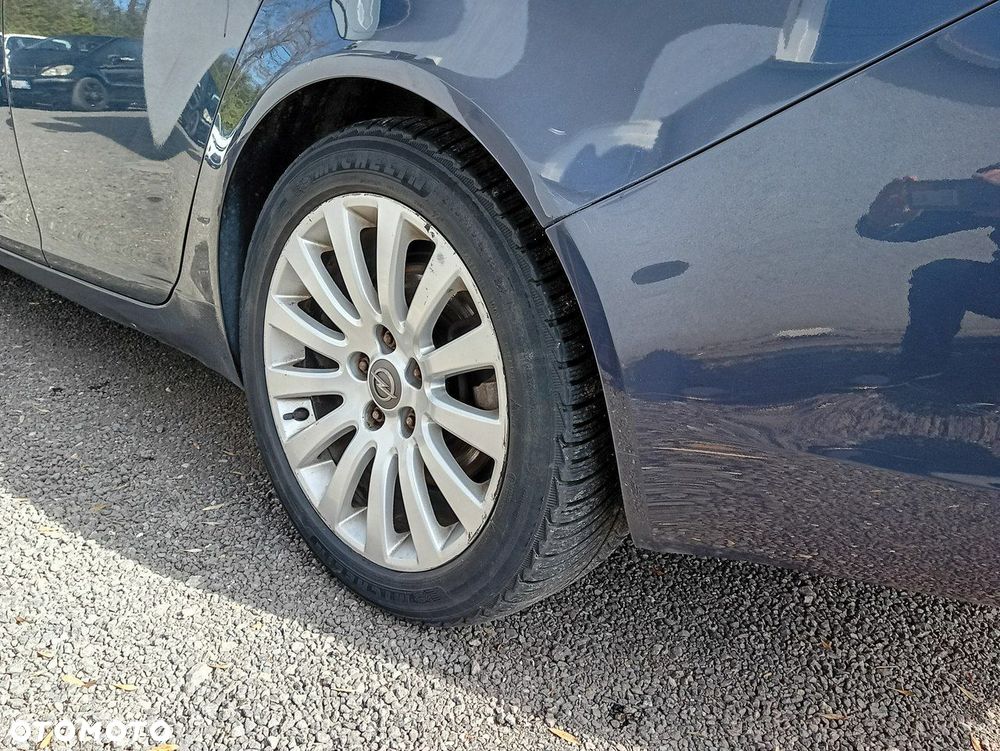Opel Insignia - 15