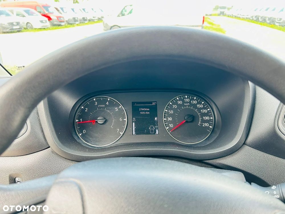 Nissan NV400 - 20