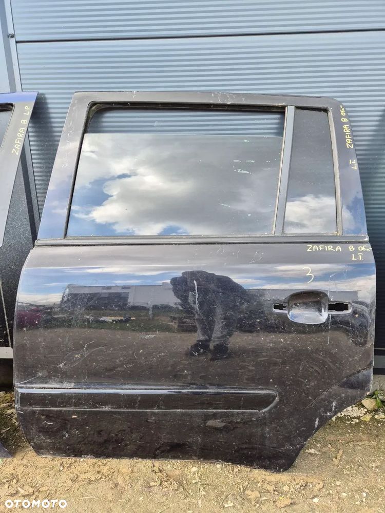 DRZWI KLAPA MASKA OPEL ZAFIRA II B - 8