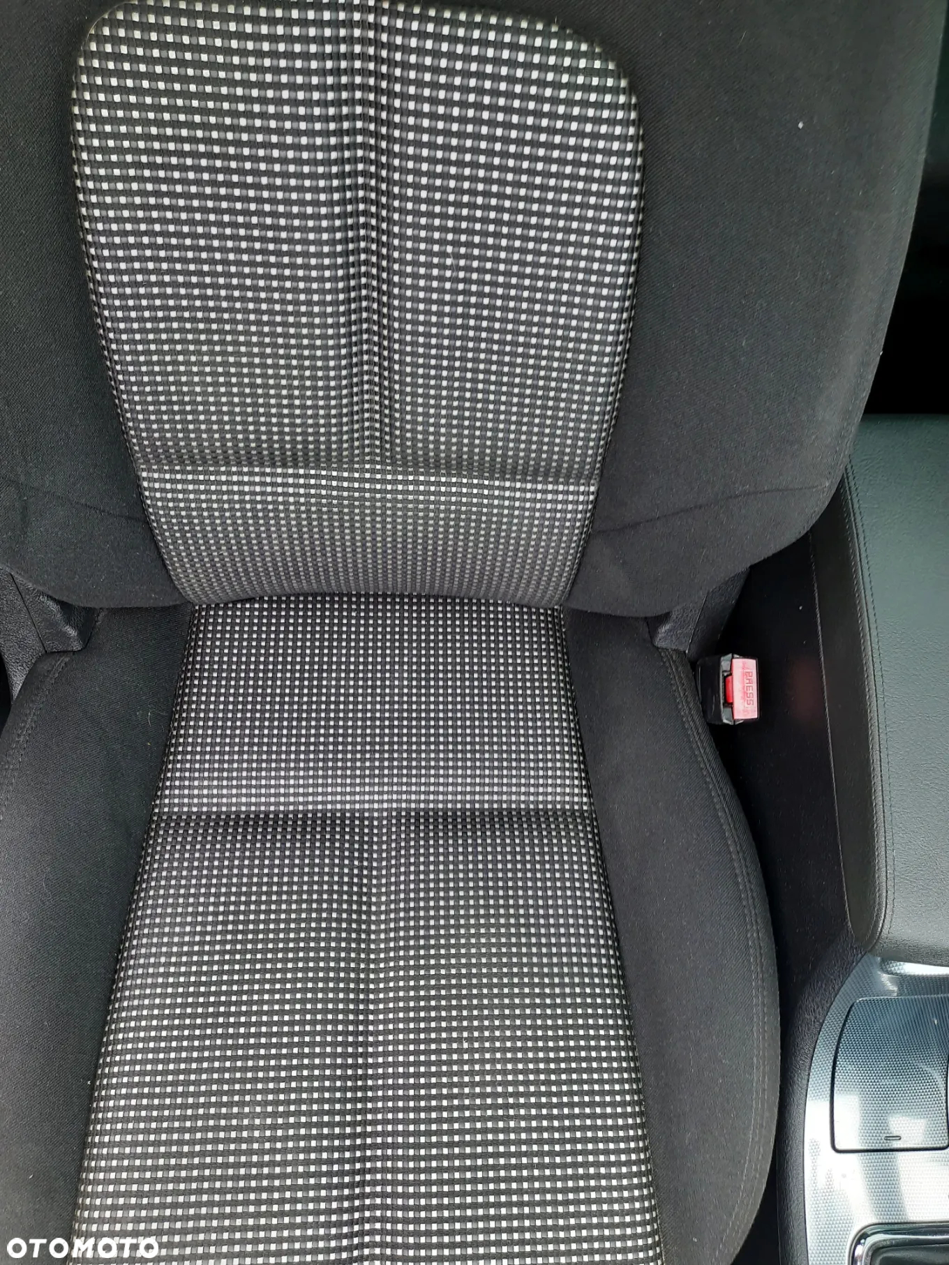 Peugeot 407 SW 140 Premium - 26