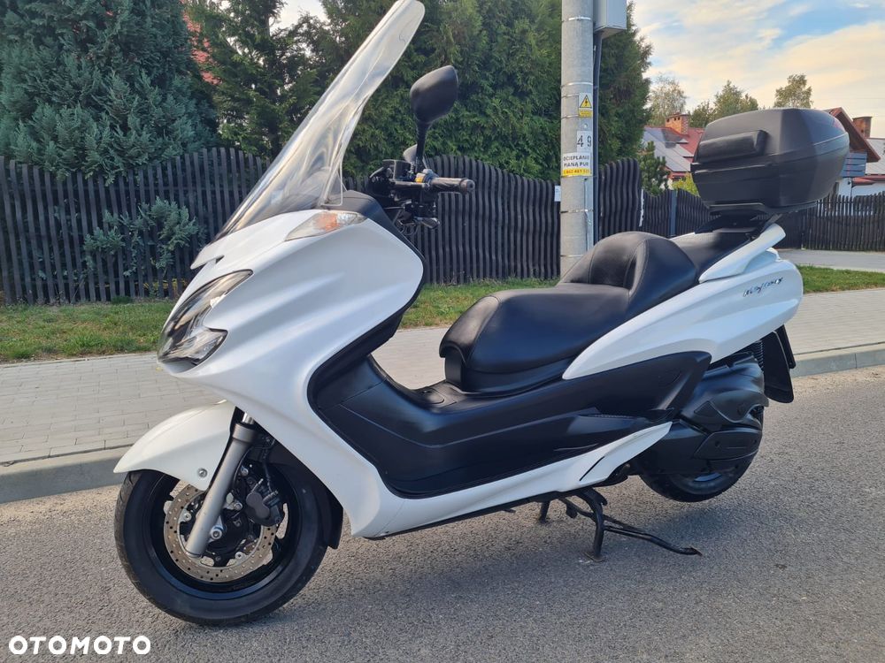 Yamaha Majesty