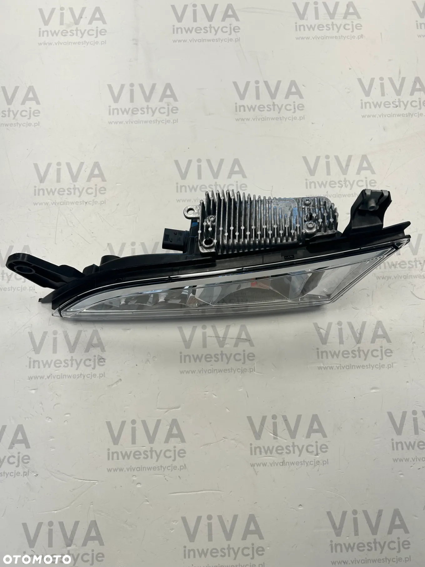SCANIA OE HALOGEN REFLEKTOR LED DALEKOSIĘŻNY LEWY 2948553 - 2