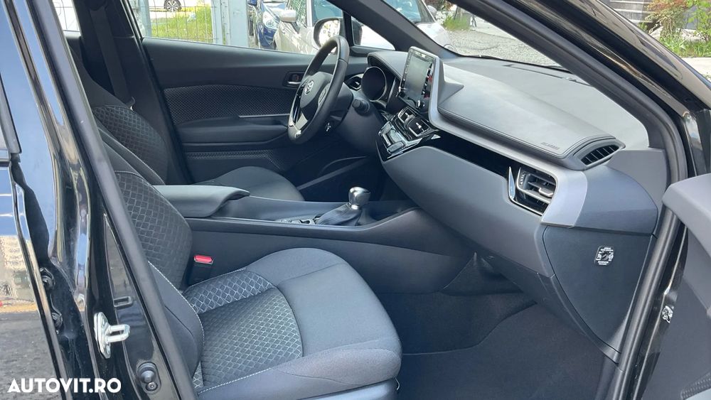 Toyota C-HR 1.8 HSD 122 CP 4x2 CVT Core - 22