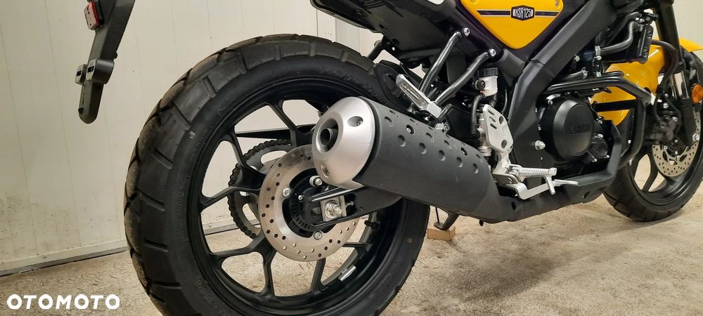 Yamaha XSR - 4