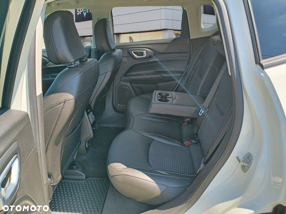 Jeep Compass - 10
