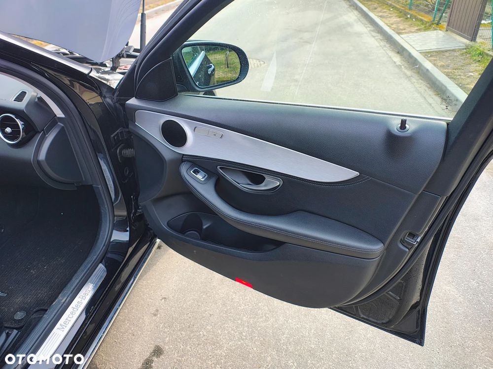 Mercedes-Benz Klasa C 200 (BlueTEC) d 7G-TRONIC Avantgarde - 24