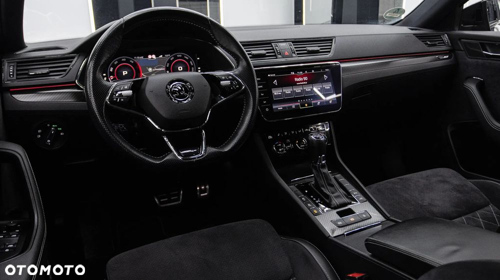Skoda Superb 2.0 TDI SCR Sportline DSG - 15