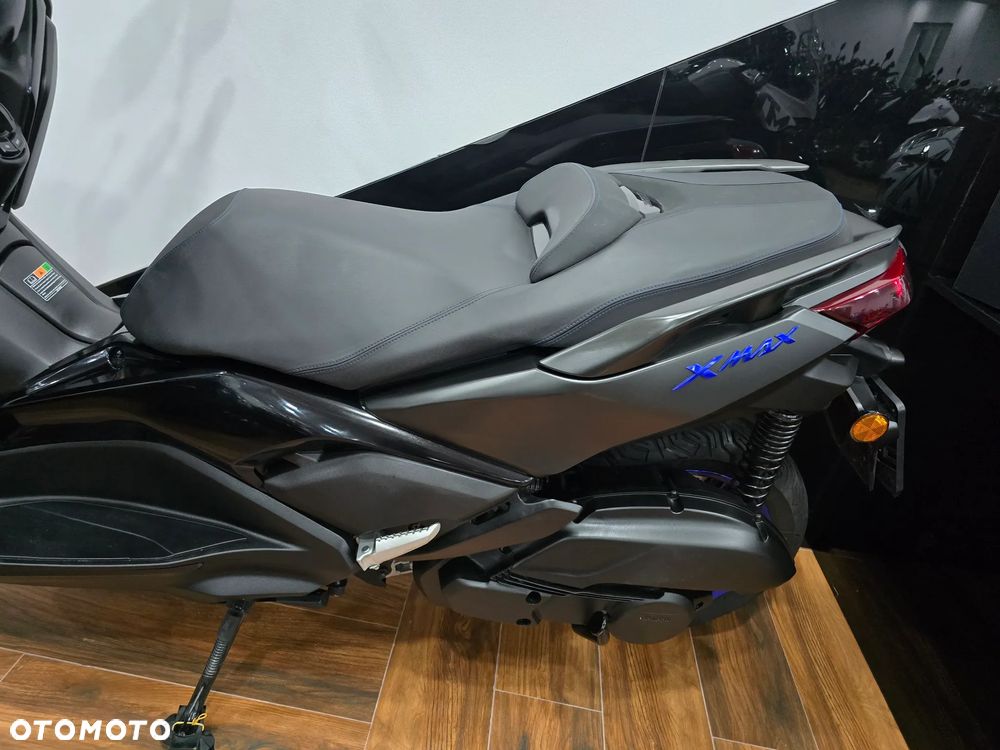 Yamaha X-max - 32