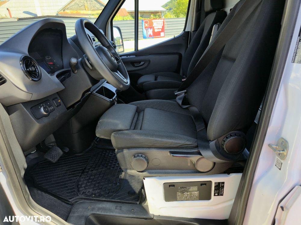 Mercedes-Benz Sprinter - 9
