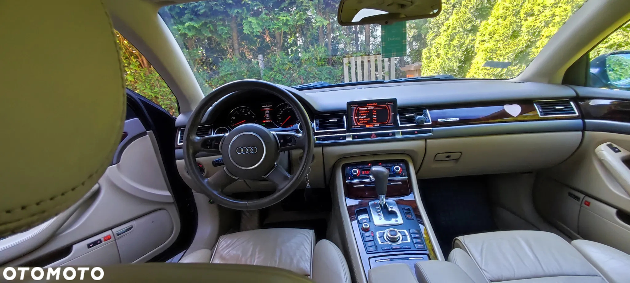Audi A8 4.2 Quattro - 33