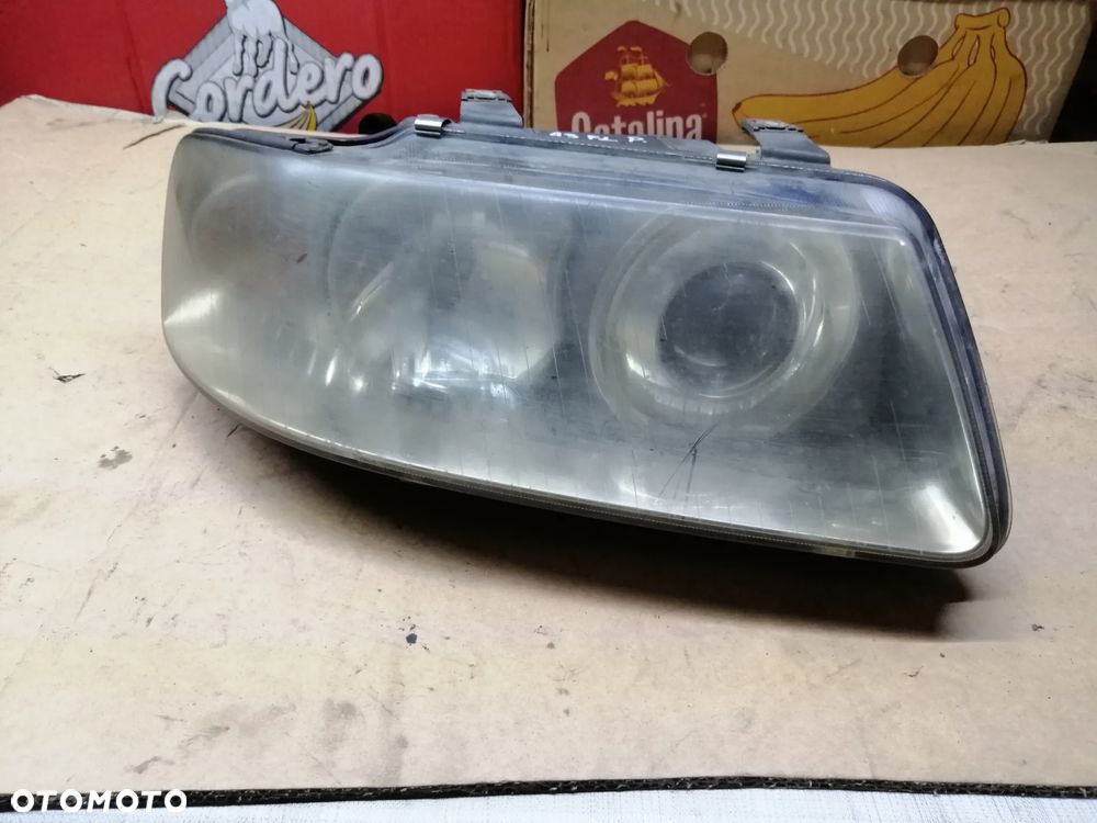 Audi A3 8L Lift lampa prawa oryginał Hella EU - 1
