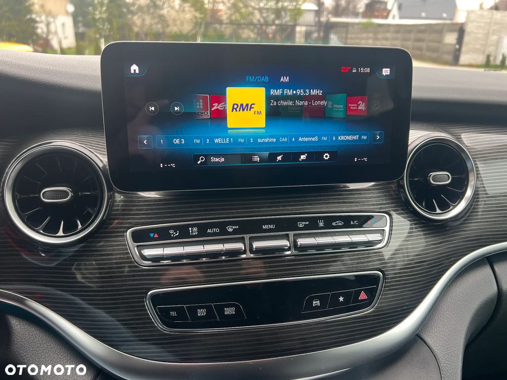 Mercedes-Benz EQV 300 lang - 18