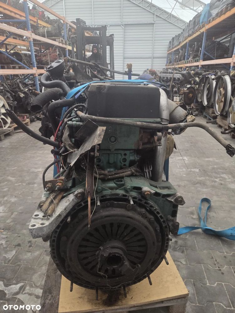 SILNIK KOPARKA VOLVO D12A D12D - 6