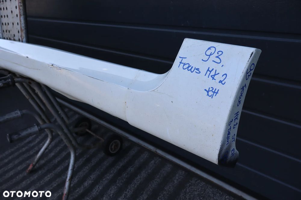 LISTWA NAKŁADKA PROGOWA PRÓG PRAWA FORD FOCUS MK2 II ST 3D 4M5J-B10154-ACW 2008 - 11