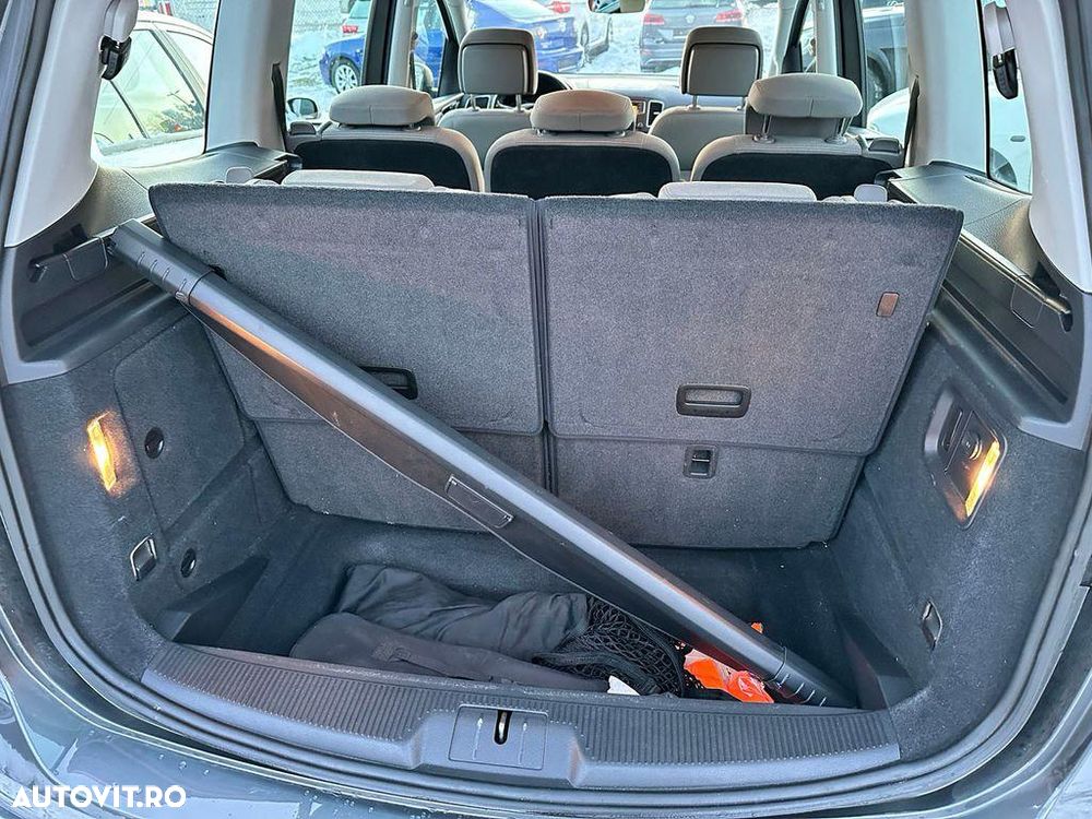 Volkswagen Sharan 2.0 TDI DSG (BlueMotion Technology) Comfortline - 12