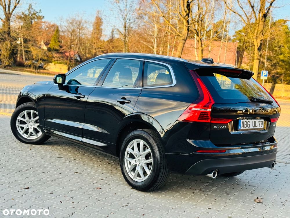 Volvo XC 60 D3 Momentum Pro - 28