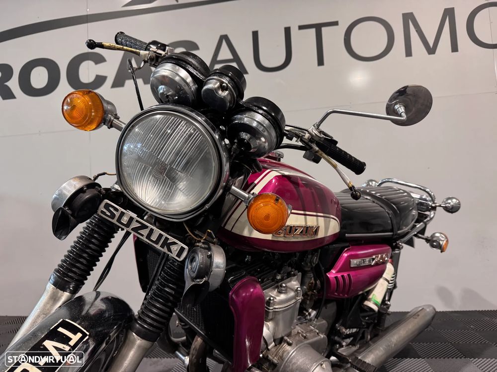 Suzuki GT 750 J - 20