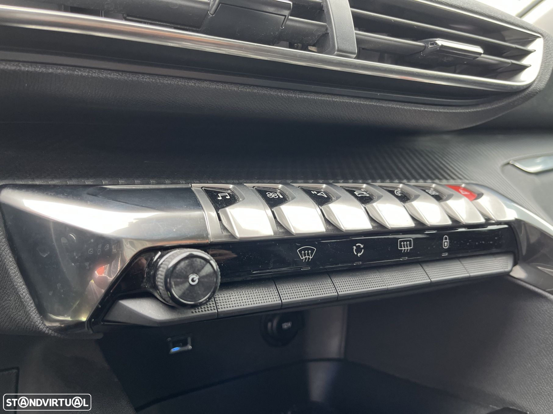 Peugeot 3008 1.5 BlueHDi Active Pack EAT8 - 10