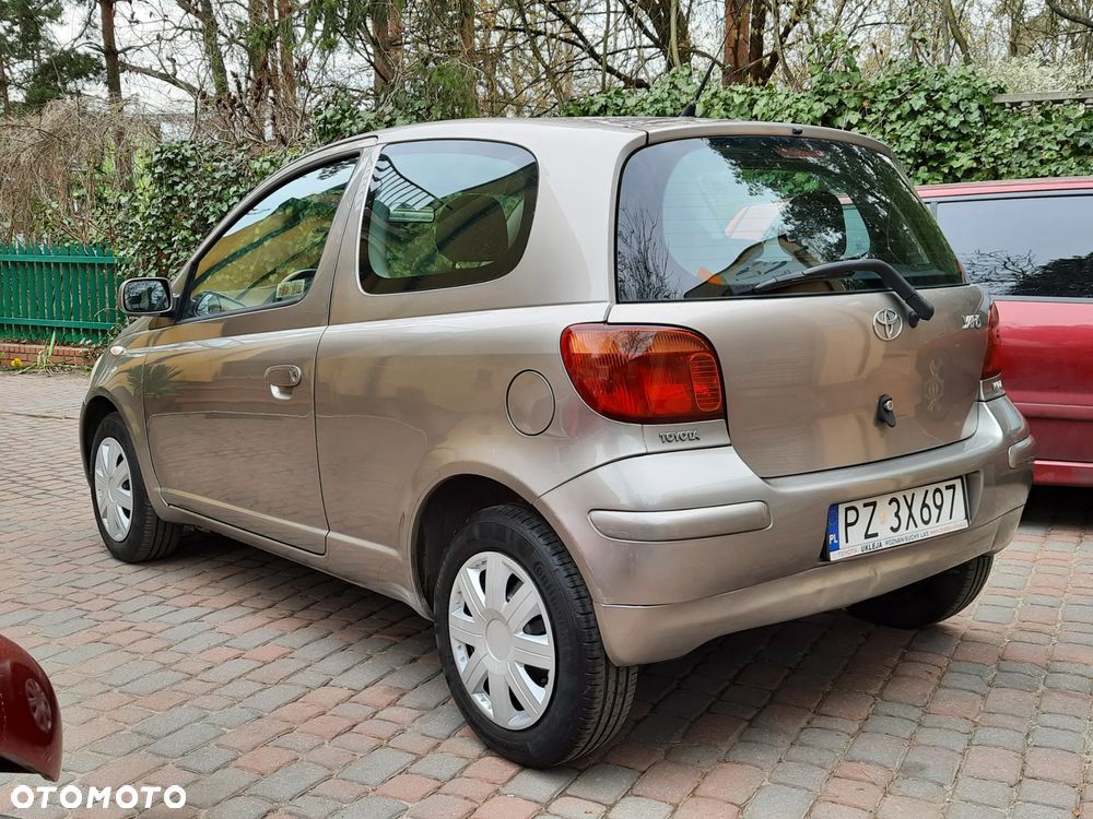 Toyota Yaris - 13