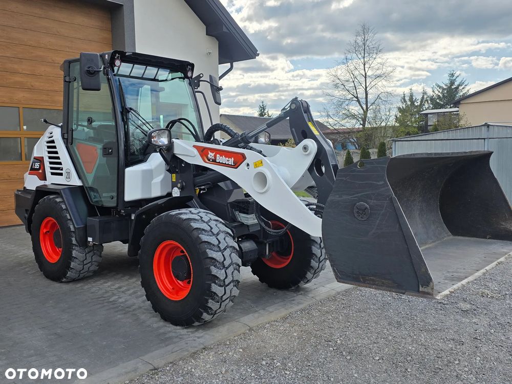 Bobcat Bobcat Ładowarka kołowa Bobcat L 85 jak nowa sprowadzona z Niemiec zadbana łyżka widły serwisowana Cat kamera - 26