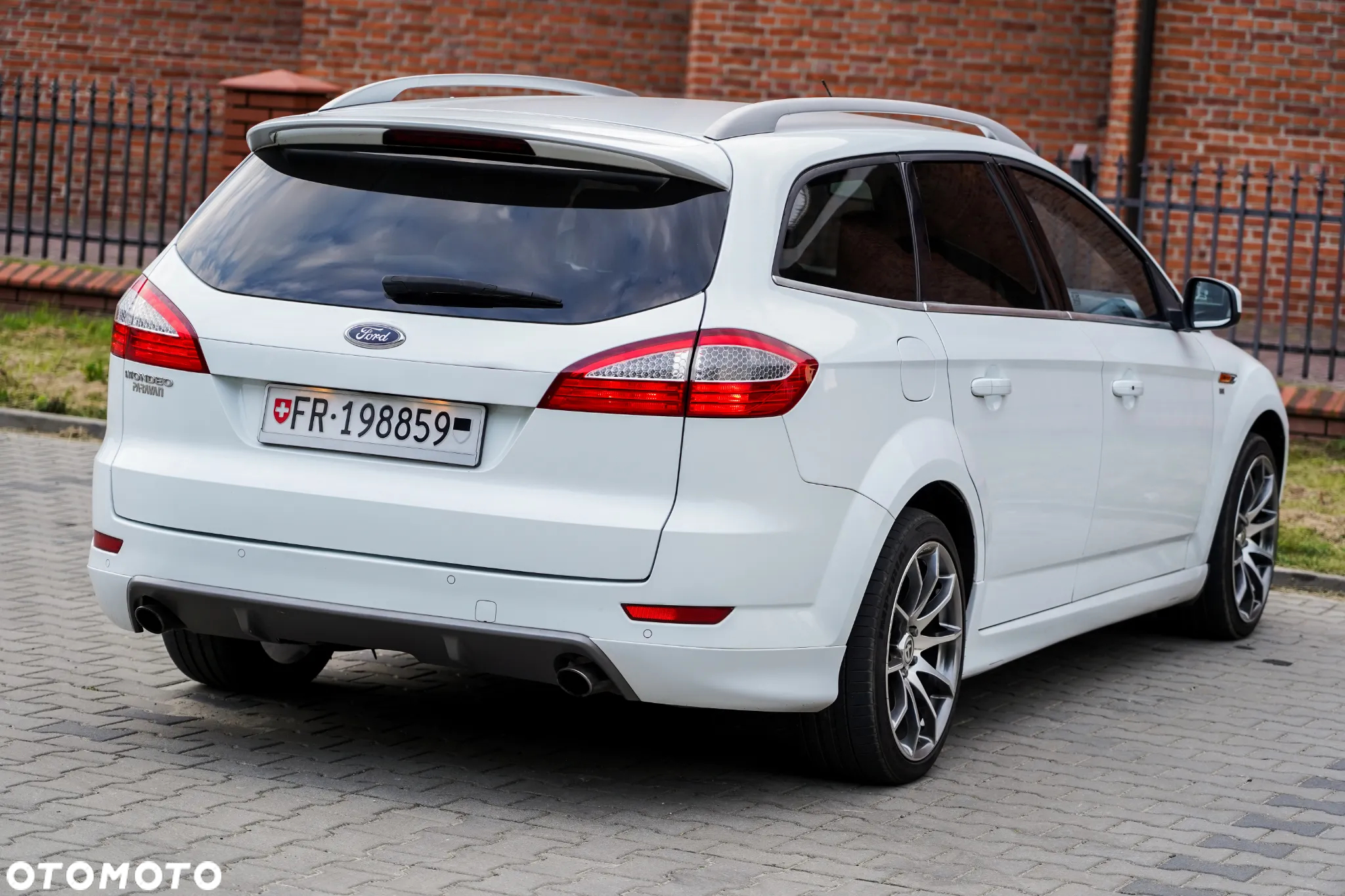 Ford Mondeo - 13