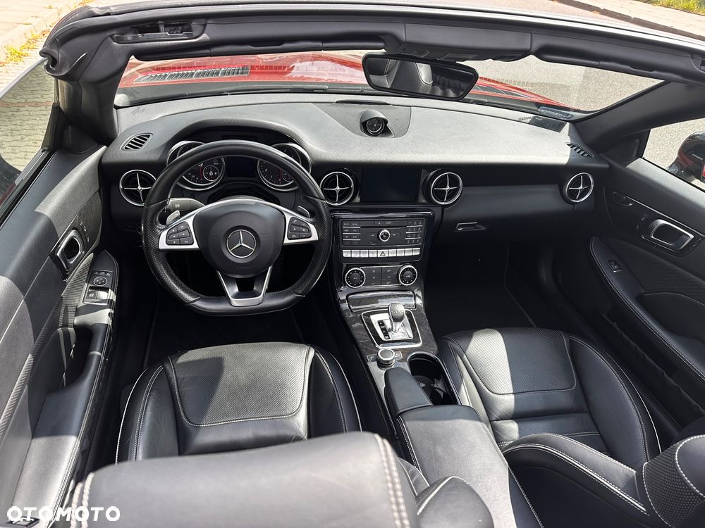 Mercedes-Benz SLC - 8