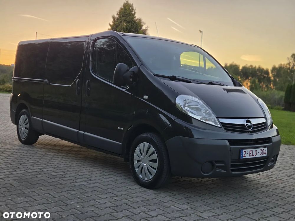 Opel Vivaro - 11