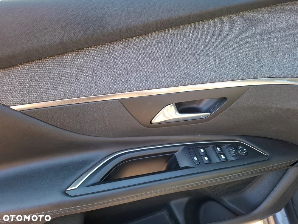 Peugeot 3008 BlueHDi 120 Stop & Start EAT6 Allure - 27