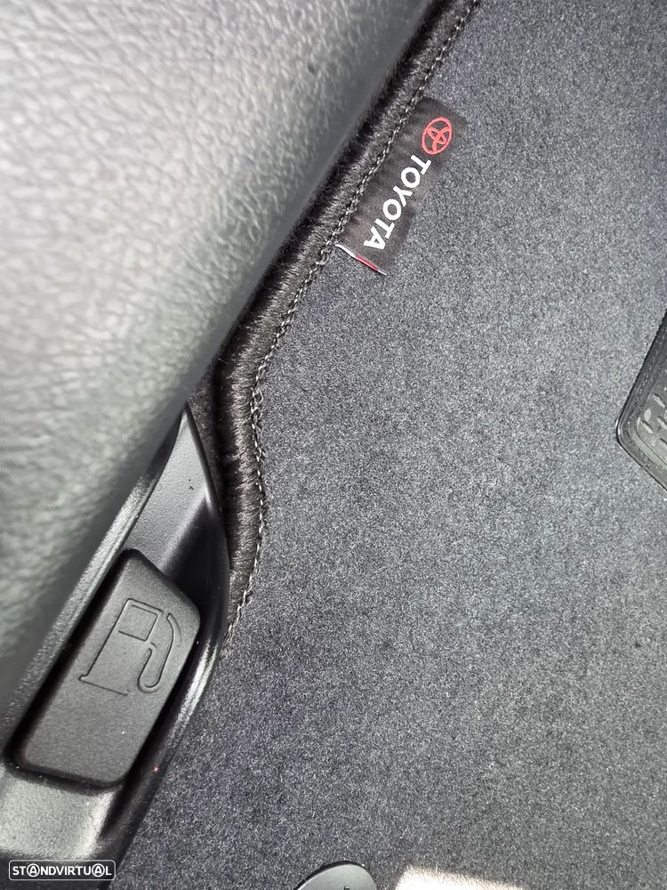 Toyota Yaris 1.4 D-4D Comfort+Navi 99g - 12