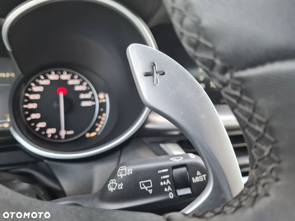Alfa Romeo Stelvio 2.0 Turbo B-Tech Edition Q4 - 34