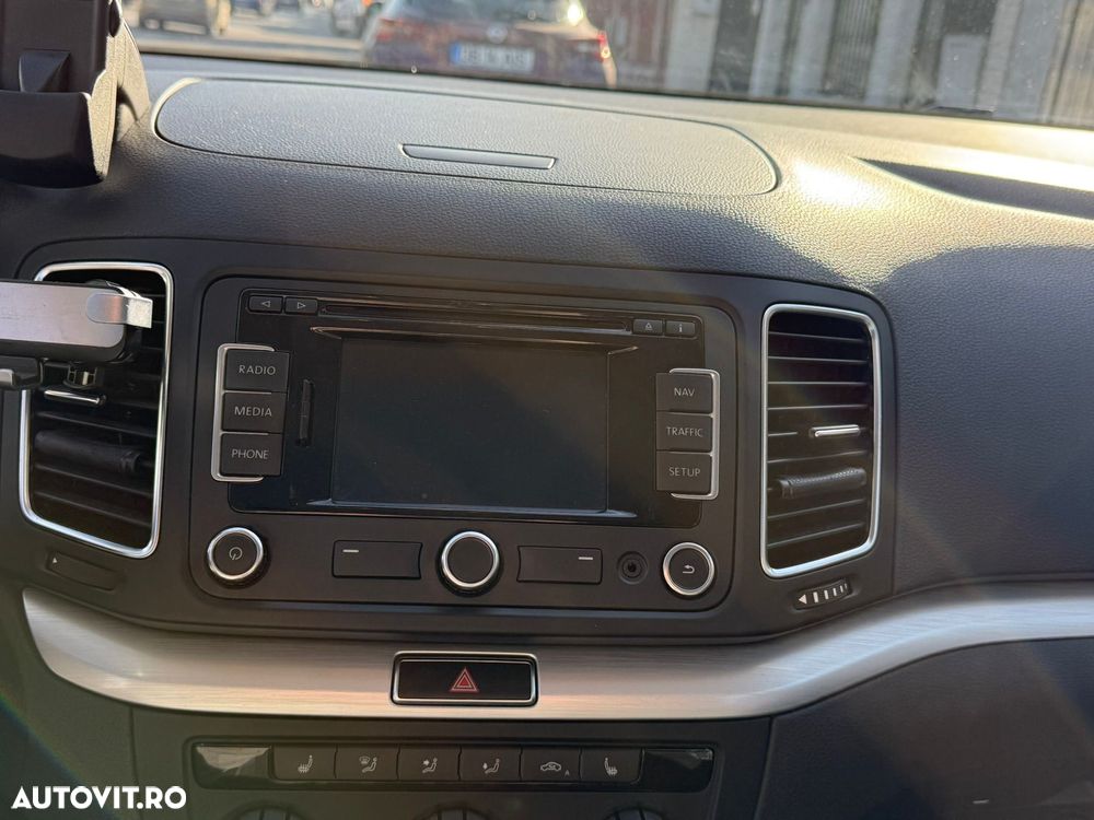 Volkswagen Sharan - 8